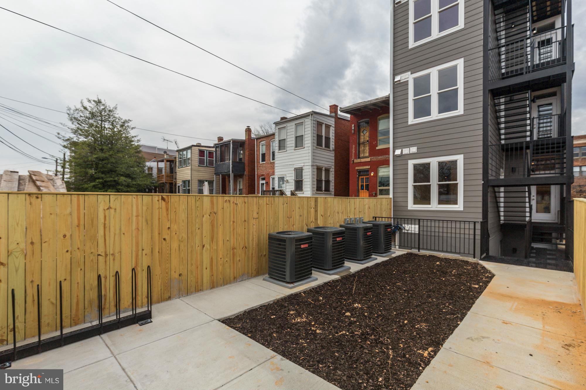 254 15th Street Southeast, Unit 4 Washington, DC 20003 - Photo 13 of 13 Exterior (Rear)