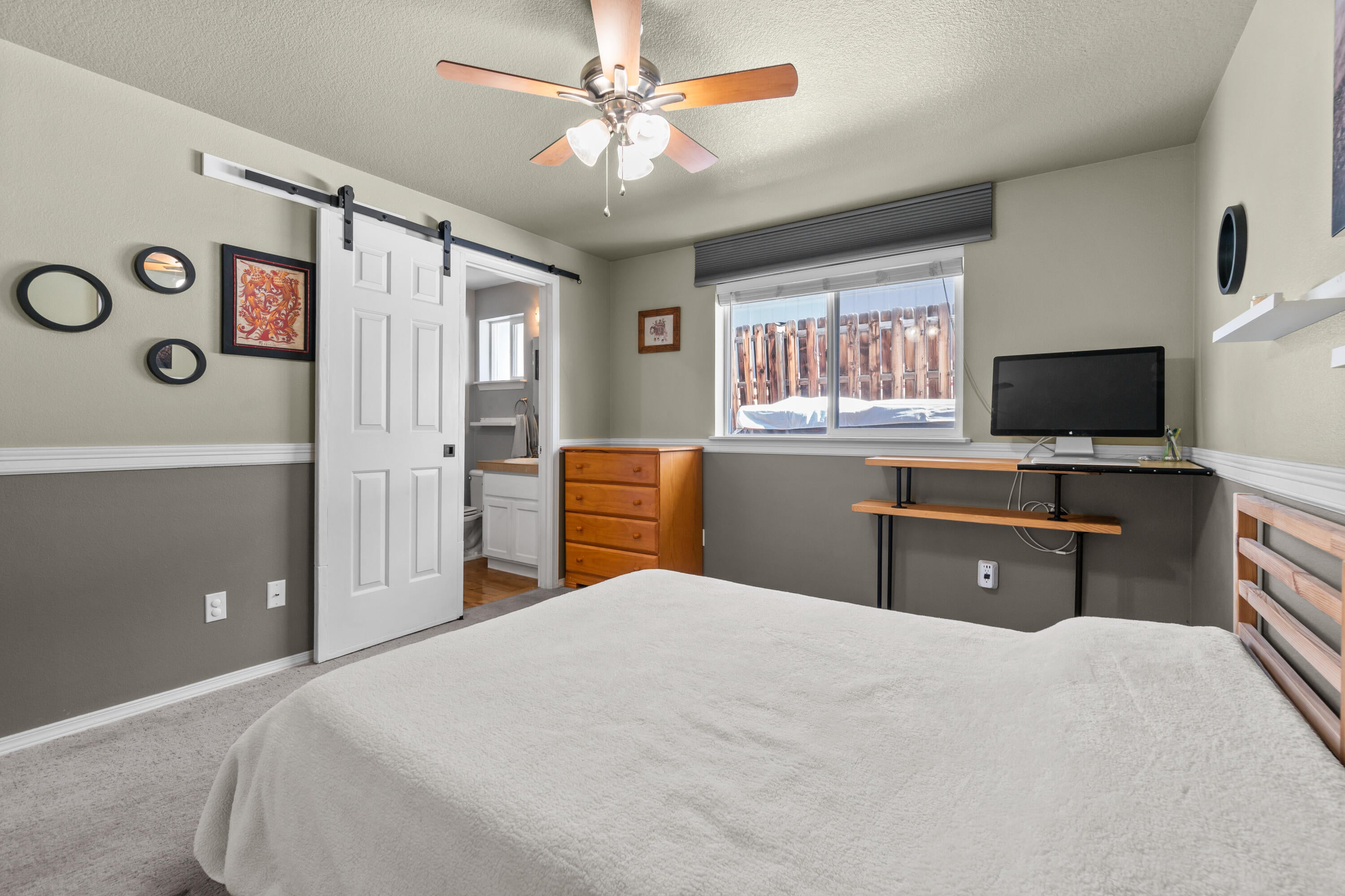 20764 Amber Way Bend, OR 97701 - Photo 12 of 34 11