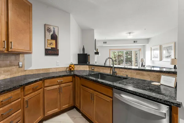 $265,000 | 10806 South Shore Drive, Unit 103, Plymouth, MN 55441