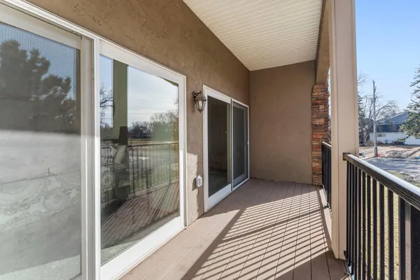 $265,000 | 10806 South Shore Drive, Unit 103, Plymouth, MN 55441