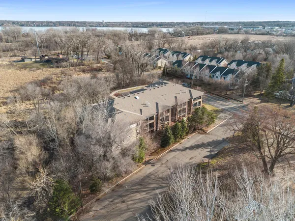 $265,000 | 10806 South Shore Drive, Unit 103, Plymouth, MN 55441