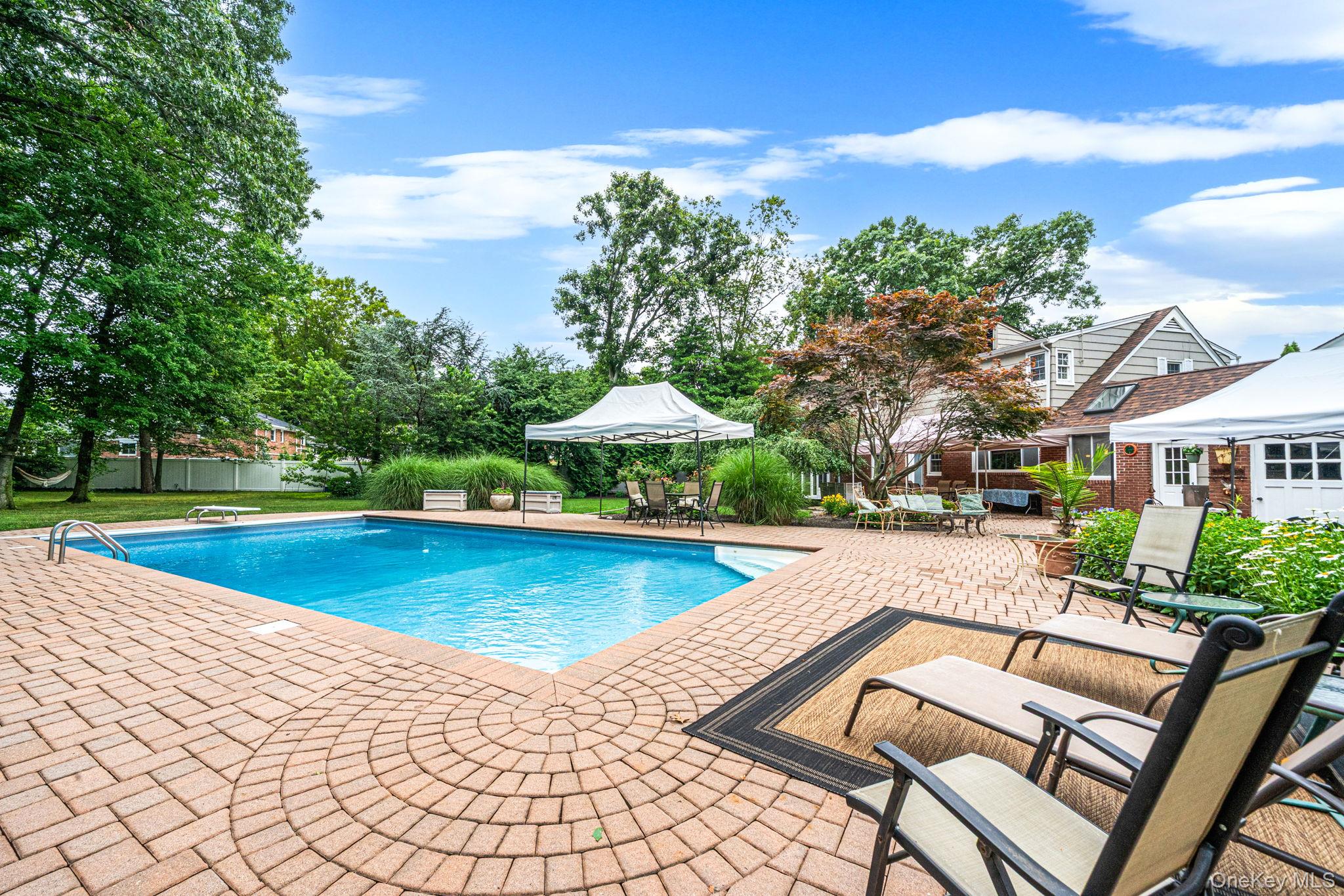 863 Richmond Road East Meadow, NY 11554 - Photo 8 of 44