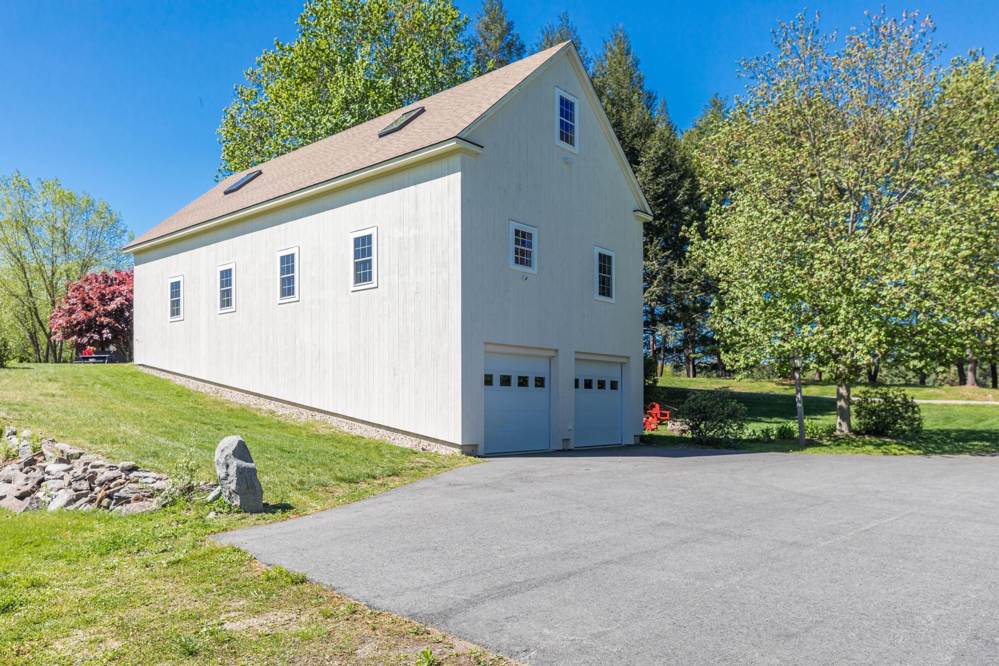 37 Newfields Road Exeter, NH 03833 - Photo 12 of 40