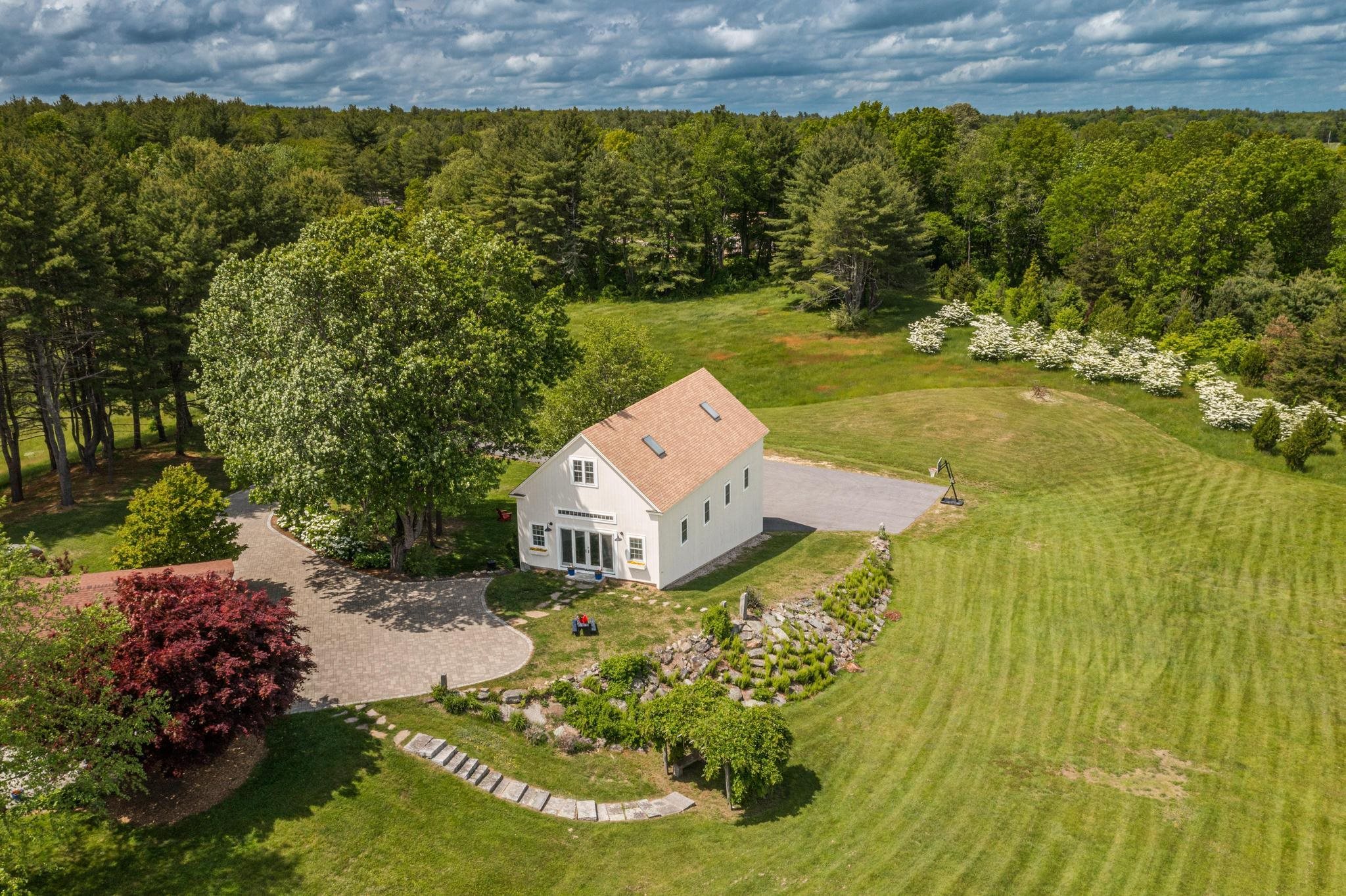 37 Newfields Road Exeter, NH 03833 - Photo 13 of 40