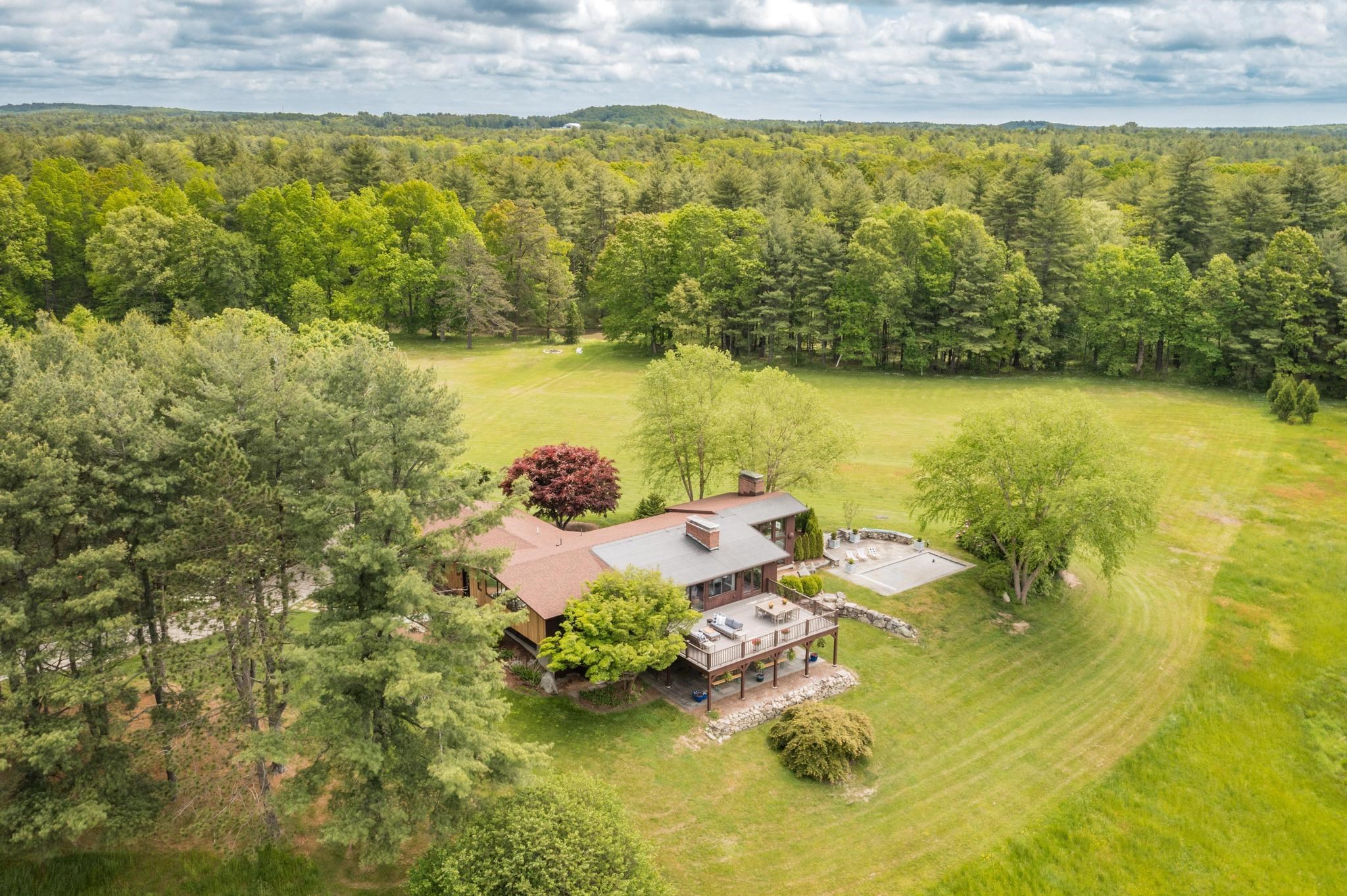 37 Newfields Road Exeter, NH 03833 - Photo 15 of 40