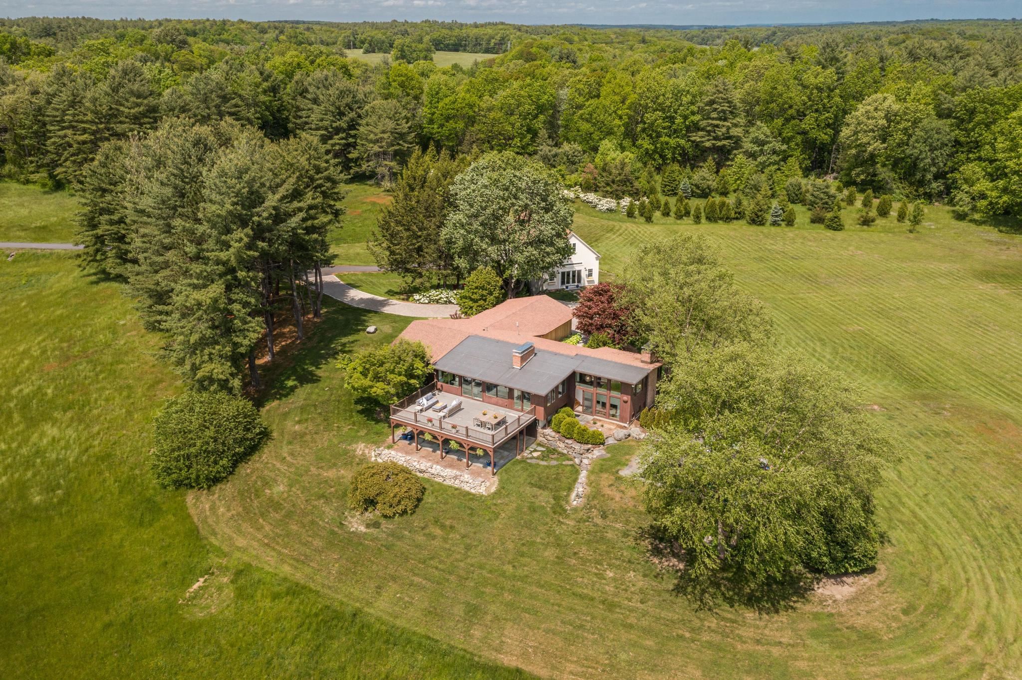 37 Newfields Road Exeter, NH 03833 - Photo 16 of 40