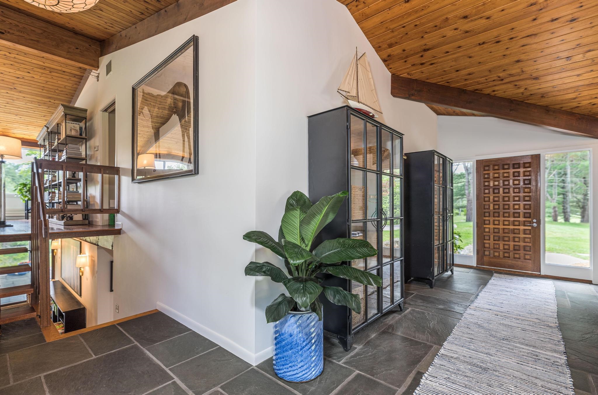 37 Newfields Road Exeter, NH 03833 - Photo 33 of 40