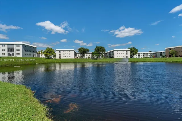 $136,500 | 9856 Marina Boulevard, Unit 1320, Boca Raton, FL 33428