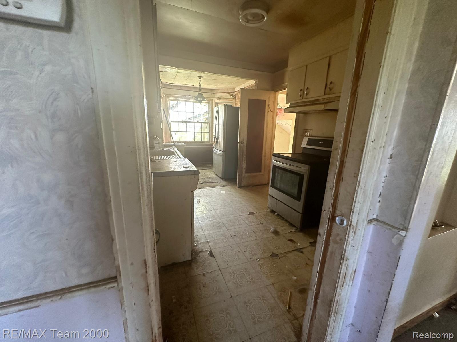 44205 Ecorse Road Belleville, MI 48111 - Photo 26 of 35 Gallery Image 26