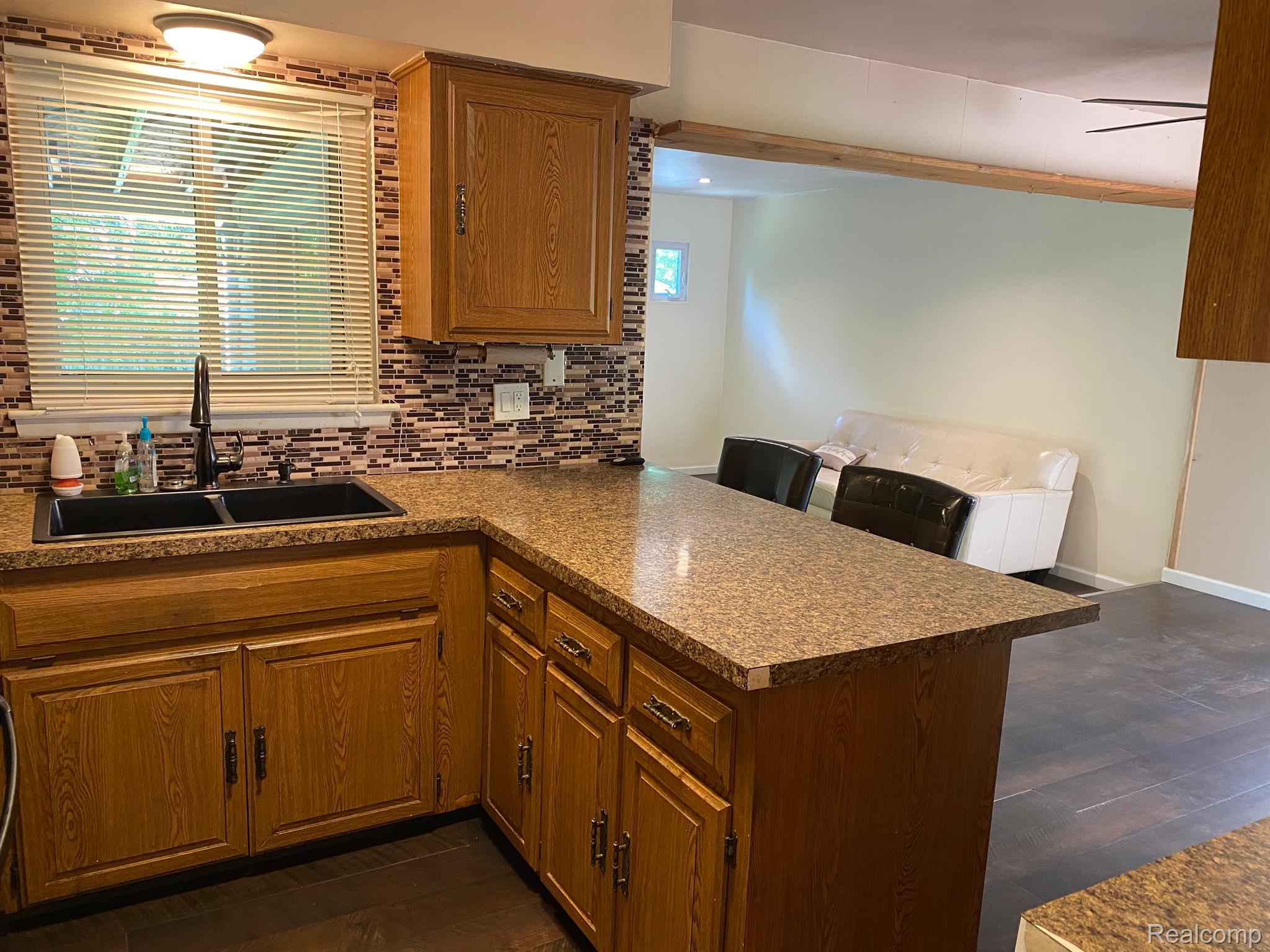 22163 Wick Road Taylor, MI 48180 - Photo 9 of 15 Gallery Image 9