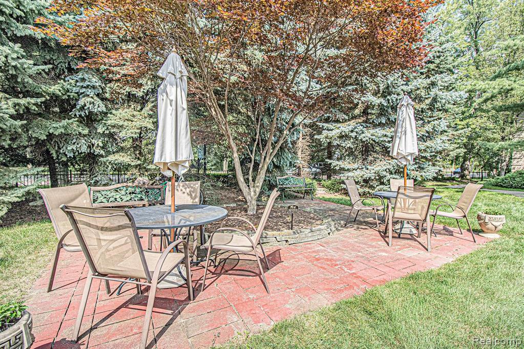 475 South Adams Road, Unit 7 Birmingham, MI 48009 - Photo 18 of 25