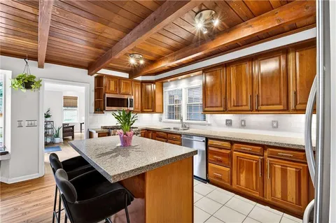 $789,000 | 2500 Hawthorne Drive Northeast, Atlanta, GA 30345