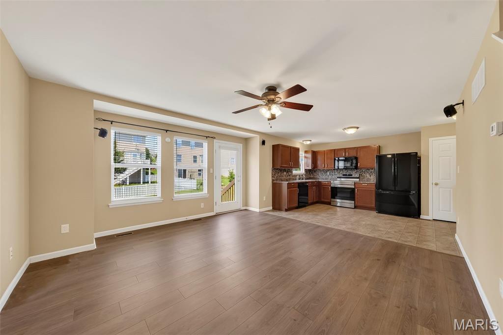 607 Spring Manor O'Fallon, MO 63368 - Photo 2 of 26
