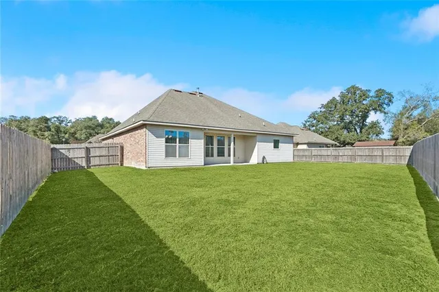 $269,900 | 40032 Cottonwood Boulevard, Ponchatoula, LA 70454