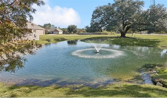 $269,900 | 40032 Cottonwood Boulevard, Ponchatoula, LA 70454