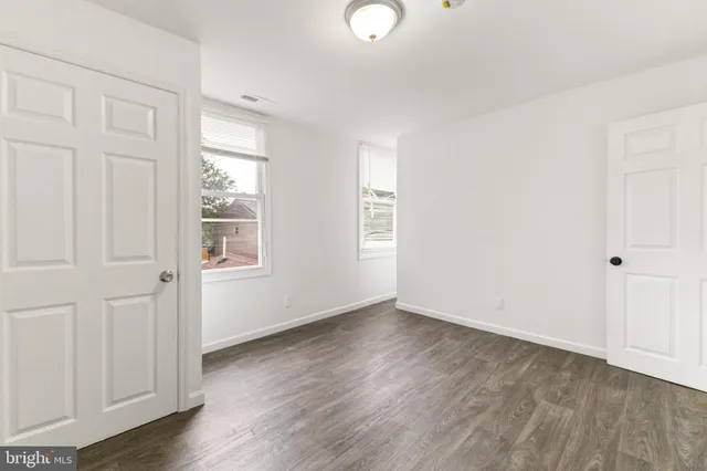 $3,250 | 211 Broad Street, Beverly, NJ 08010