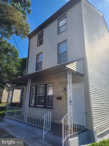 $3,250 | 211 Broad Street, Beverly, NJ 08010