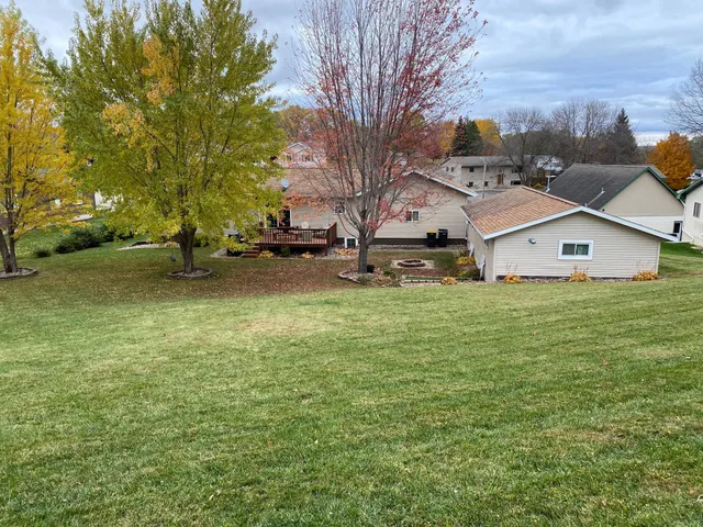 $395,000 | 111 West Ridgeview Drive, Starbuck, MN 56381