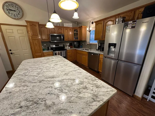 $385,000 | 111 West Ridgeview Drive, Starbuck, MN 56381