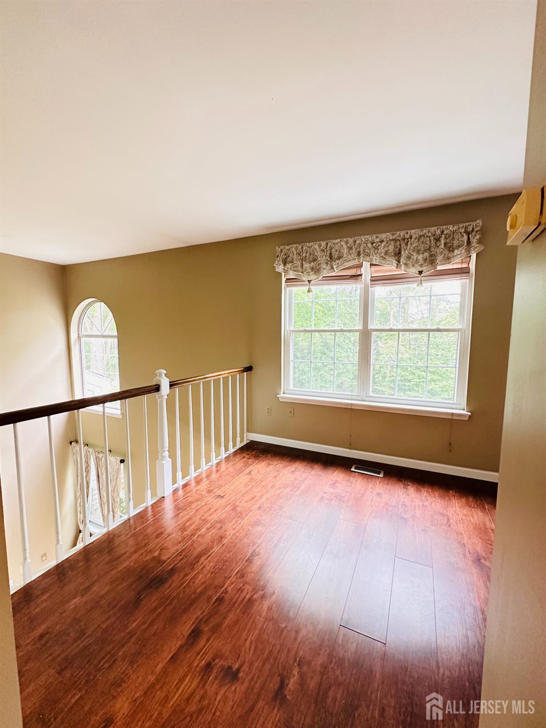 222 Long Meadow Road Bedminster, NJ 07921 - Photo 14 of 26