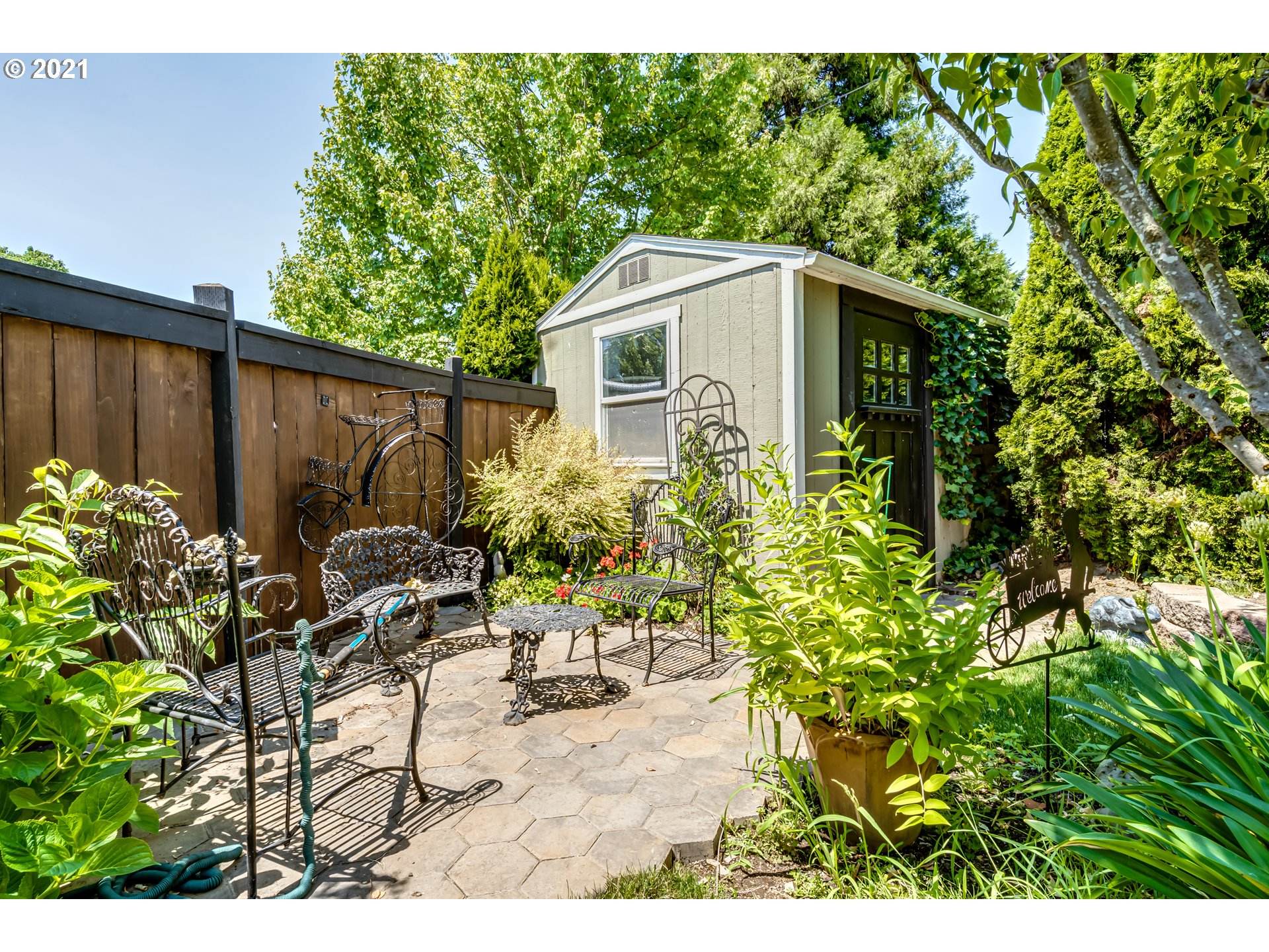 2325 Grovedale Drive Springfield, OR 97477 - Photo 30 of 31 Gallery Image 30