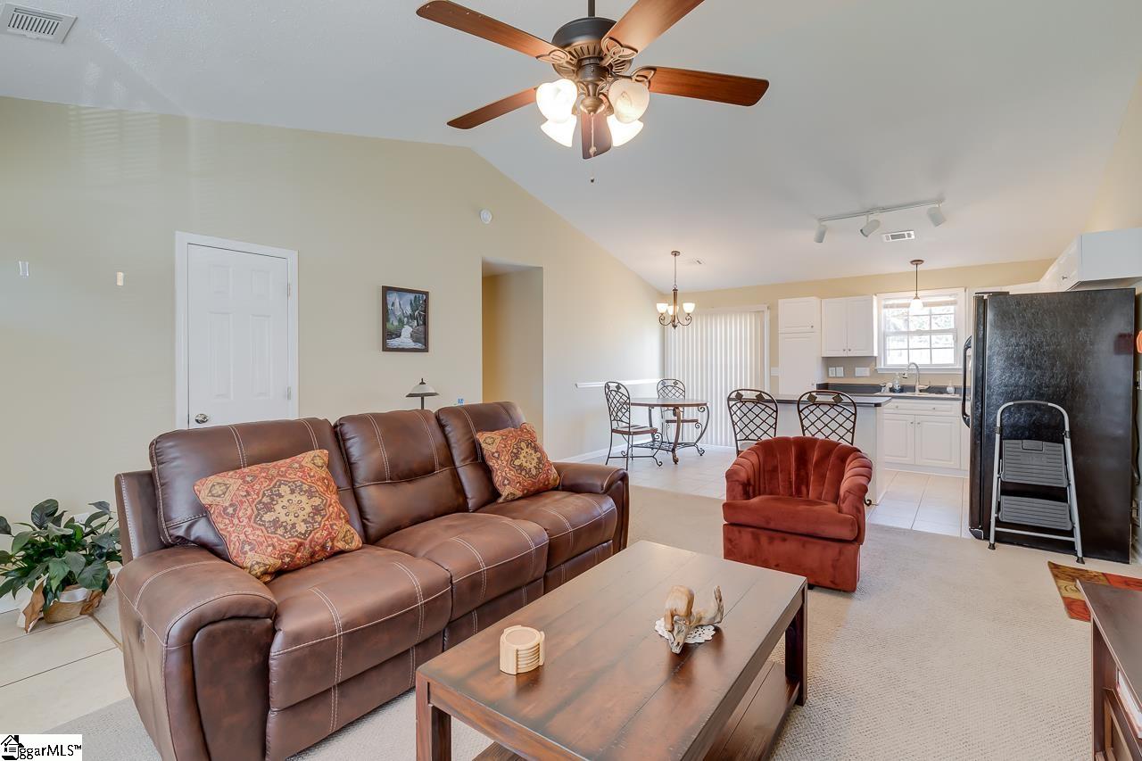 502 Veryfine Drive Fountain Inn, SC 29644 - Photo 8 of 31 Gallery Image 8