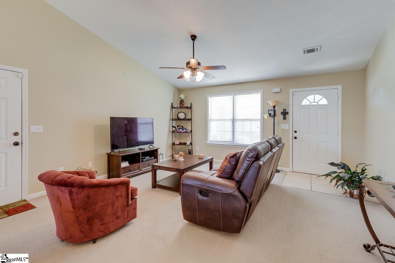 502 Veryfine Drive Fountain Inn, SC 29644 - Photo 9 of 31 Gallery Image 9