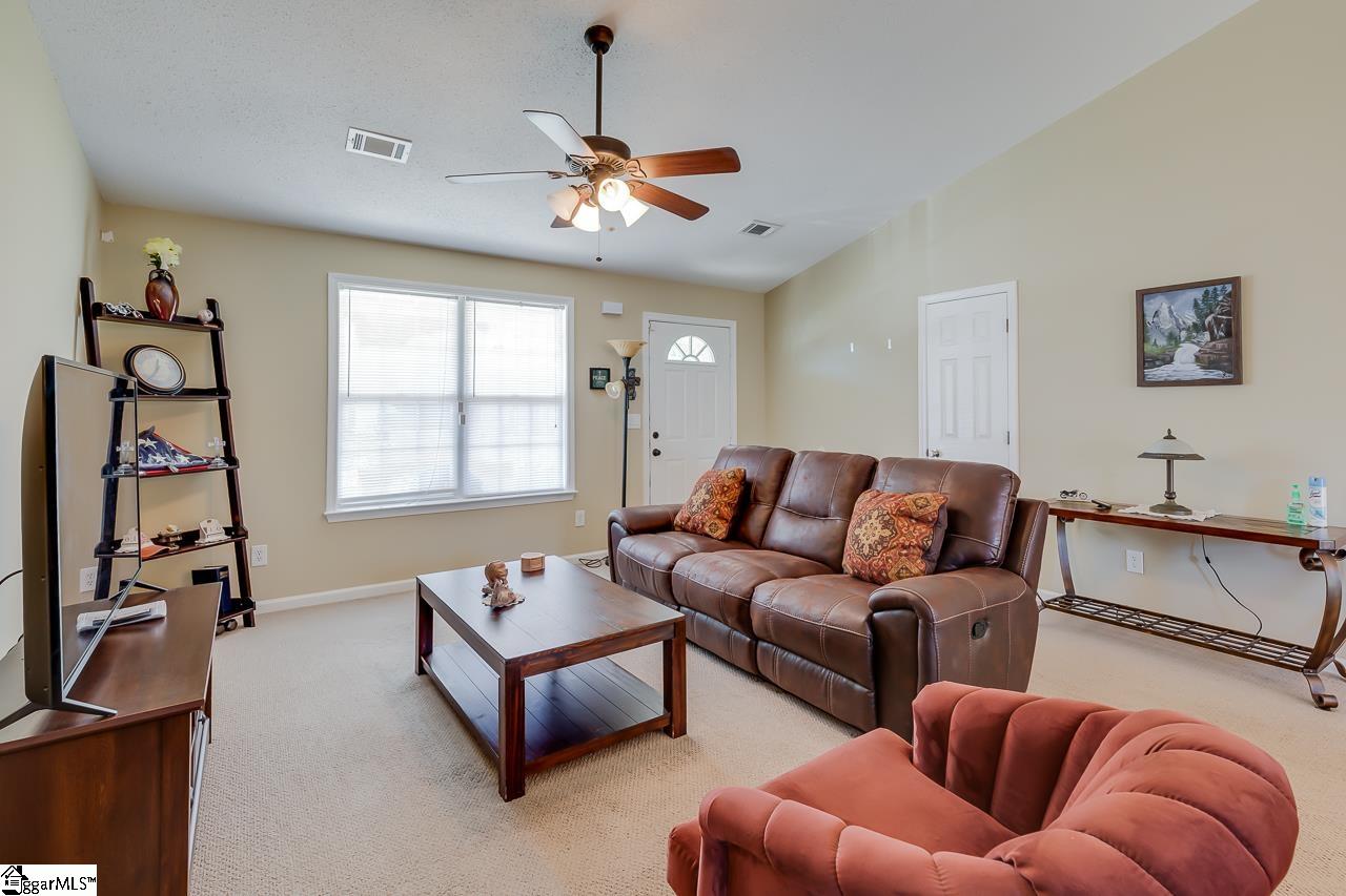 502 Veryfine Drive Fountain Inn, SC 29644 - Photo 10 of 31 Gallery Image 10