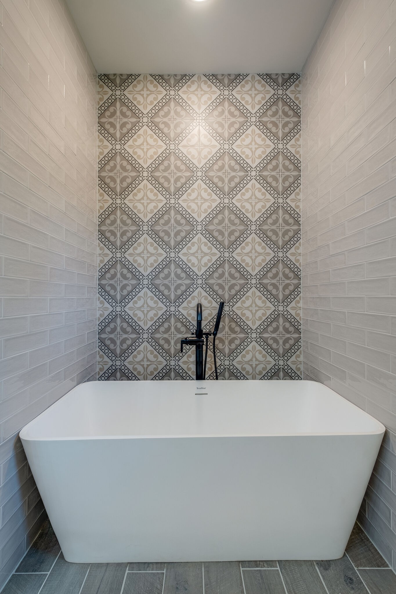 7110 Taylor Road Fairview, TN 37062 - Photo 21 of 31 a bathroom with a bathtub