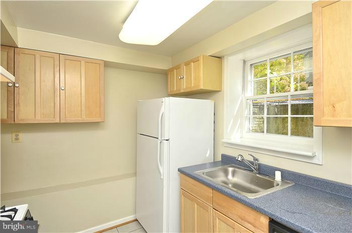 3934 Military Road Northwest Washington, DC 20015 - Photo 22 of 30 Kitchen