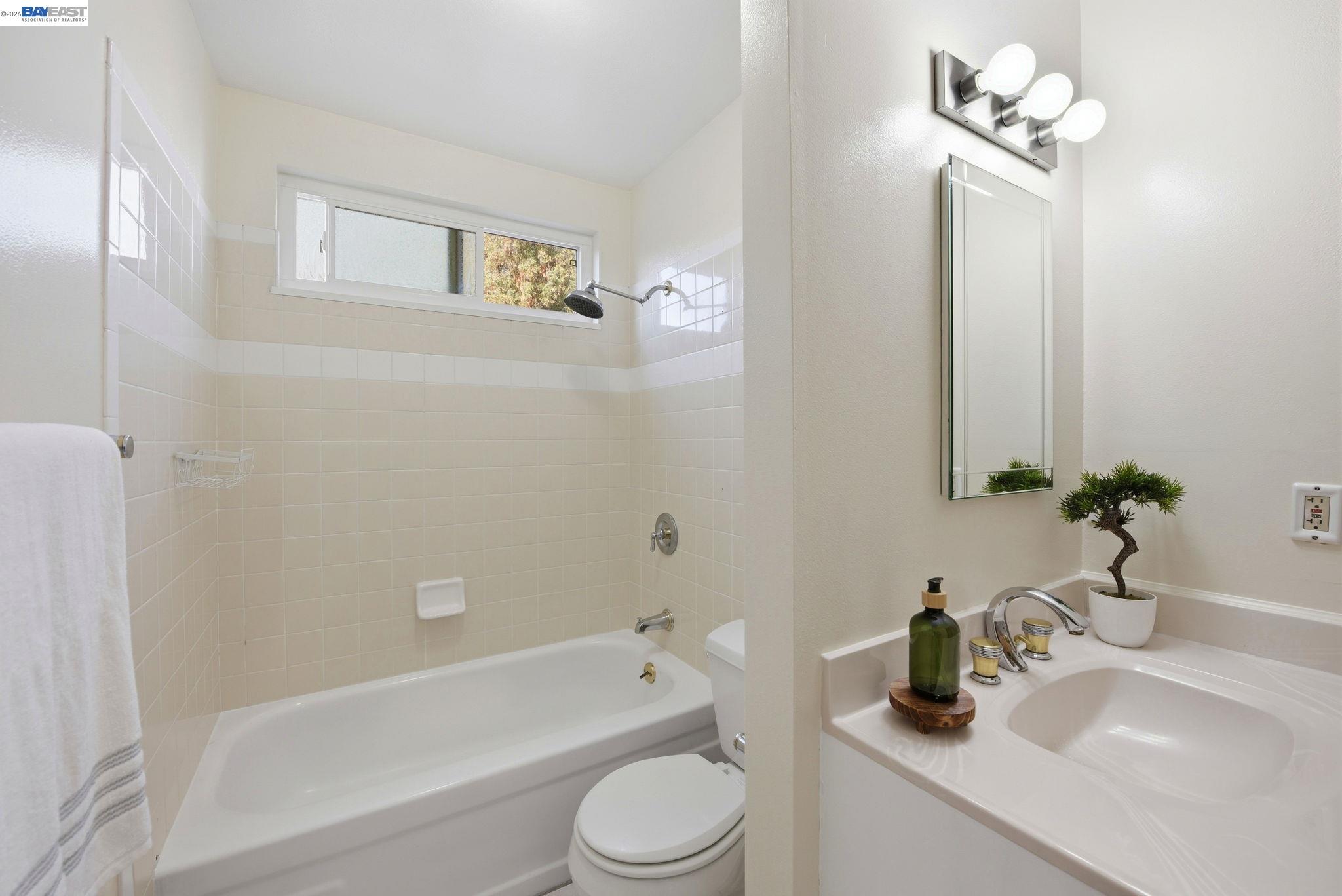32301 Ruth Court Union City, CA 94587 - Photo 18 of 32