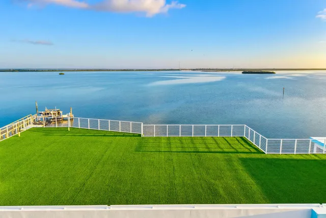 $11,000,000 | 1041 Buttonwood Drive East, Sugarloaf, FL 33042