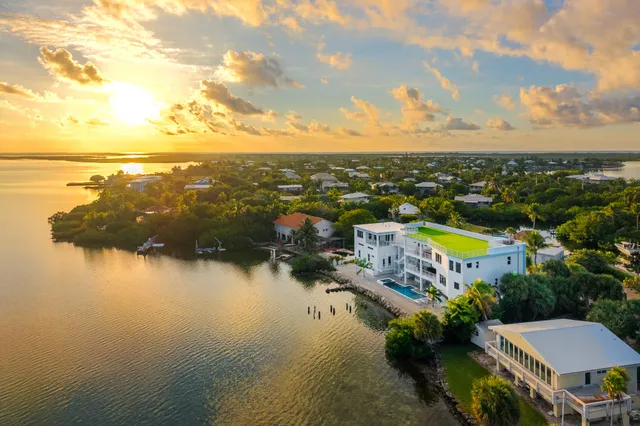 $11,000,000 | 1041 Buttonwood Drive East, Sugarloaf, FL 33042