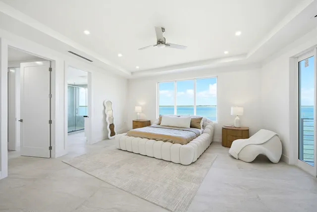 $11,000,000 | 1041 Buttonwood Drive East, Sugarloaf, FL 33042