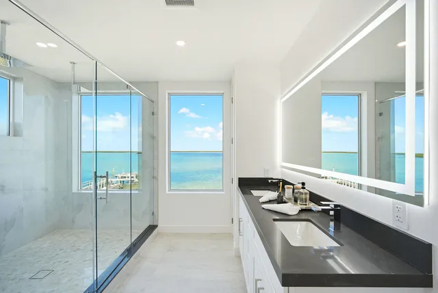 $11,000,000 | 1041 Buttonwood Drive East, Sugarloaf, FL 33042