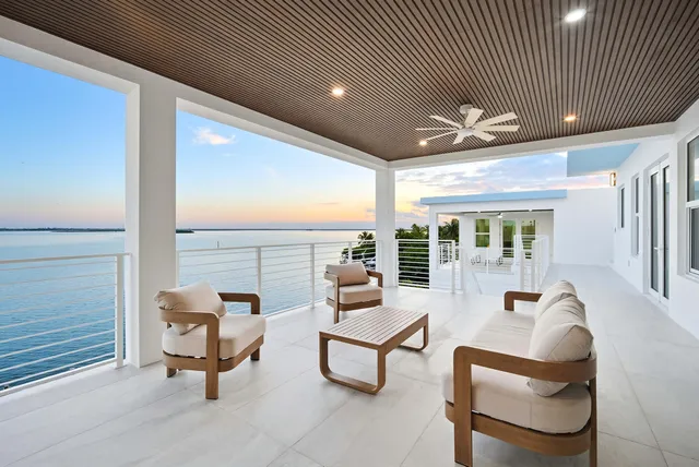 $11,000,000 | 1041 Buttonwood Drive East, Sugarloaf, FL 33042