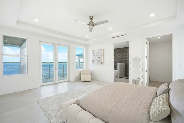 $11,000,000 | 1041 Buttonwood Drive East, Sugarloaf, FL 33042