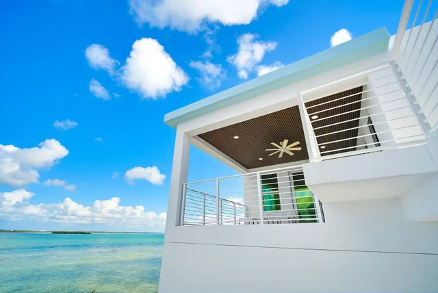 $11,000,000 | 1041 Buttonwood Drive East, Sugarloaf, FL 33042