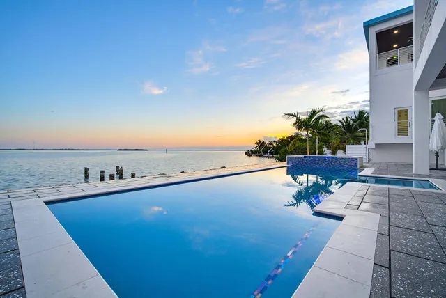 $11,000,000 | 1041 Buttonwood Drive East, Sugarloaf, FL 33042