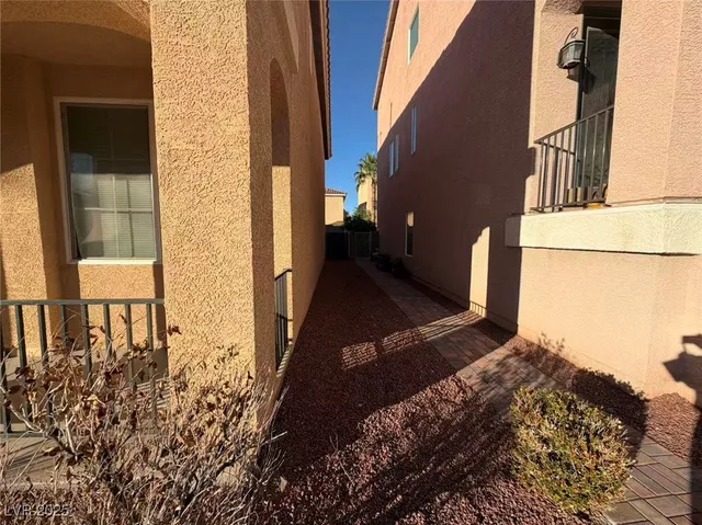 $2,500 | 6330 Tomahawk Mill Court, Las Vegas, NV 89139