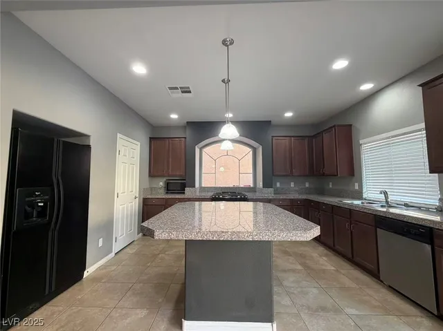 $2,500 | 6330 Tomahawk Mill Court, Las Vegas, NV 89139