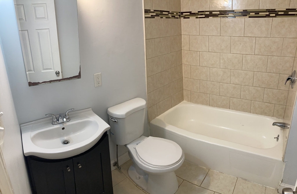 4 Charles Street, Unit 2 Winthrop, MA 02152 - Photo 10 of 13