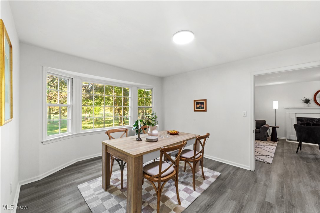 5588 River Styx Road Medina, OH 44256 - Photo 9 of 50 Dining room