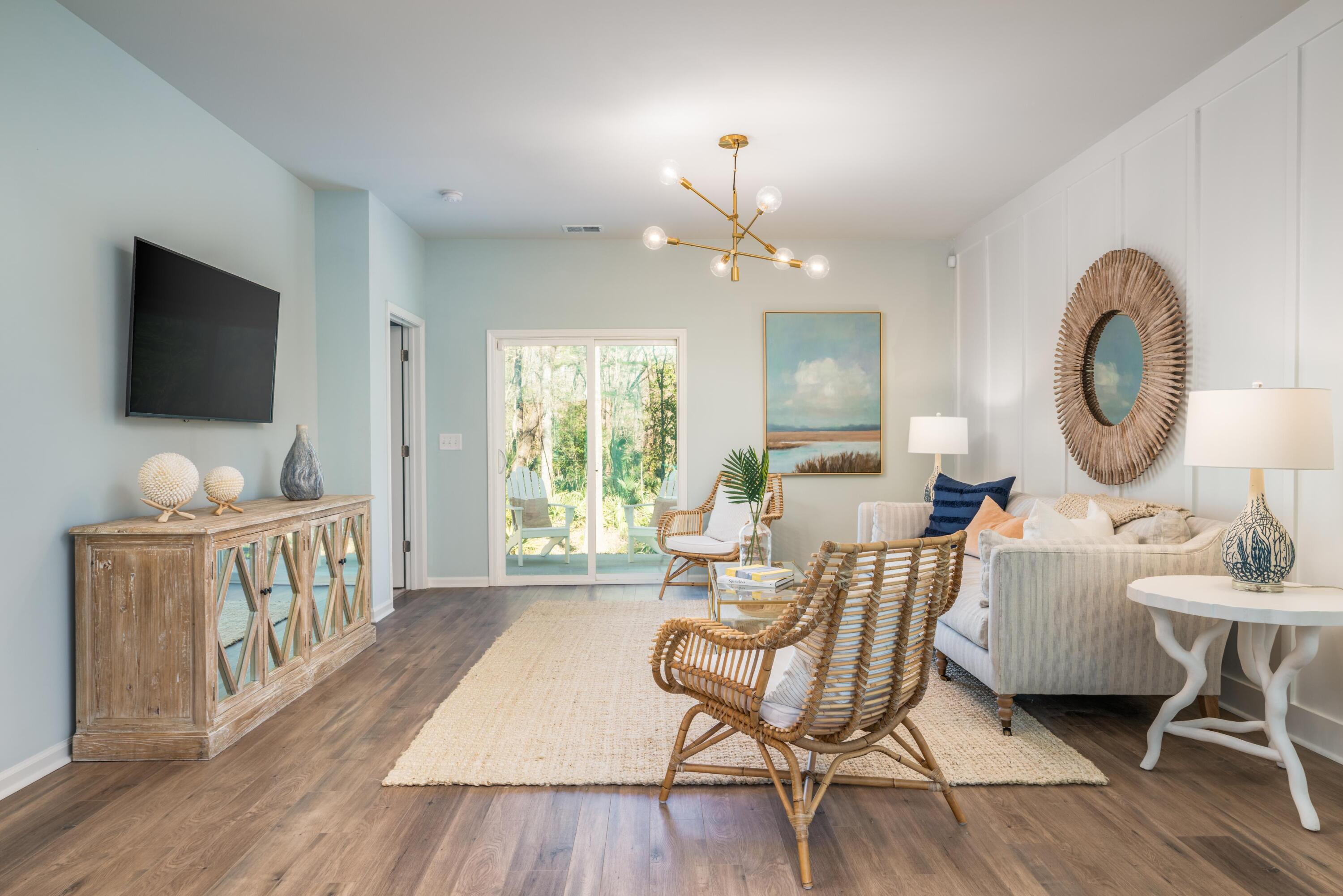 611 Spanish Wells Road Summerville, SC 29486 - Photo 13 of 35 Family Room