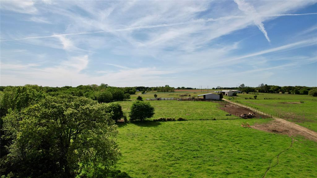 850 Gordonville Road Gordonville, TX 76245 - Photo 19 of 33 a view of a golf course with a garden
