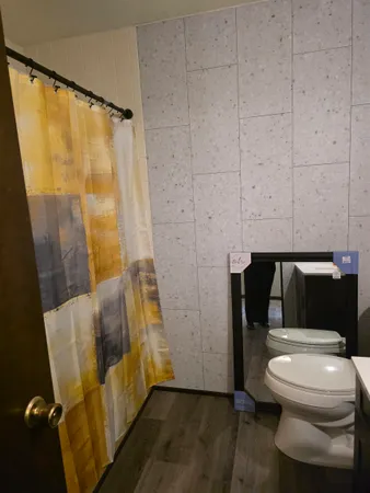 $2,300 | 809 Nassau Parkway, Rockford, IL 61107
