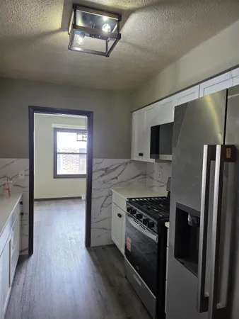 $2,300 | 809 Nassau Parkway, Rockford, IL 61107