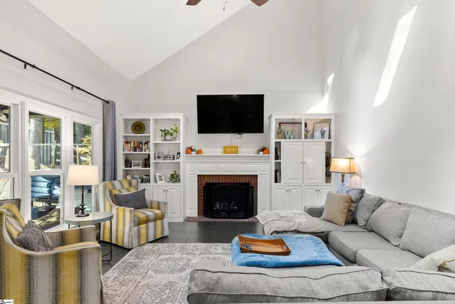 $560,000 | 7 Crosswinds Way, Greer, SC 29650