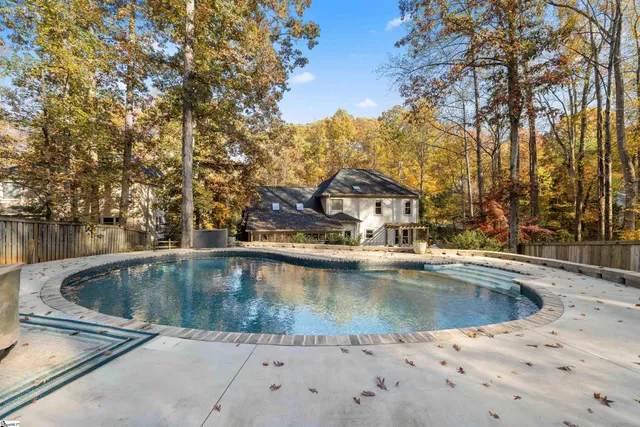 $560,000 | 7 Crosswinds Way, Greer, SC 29650