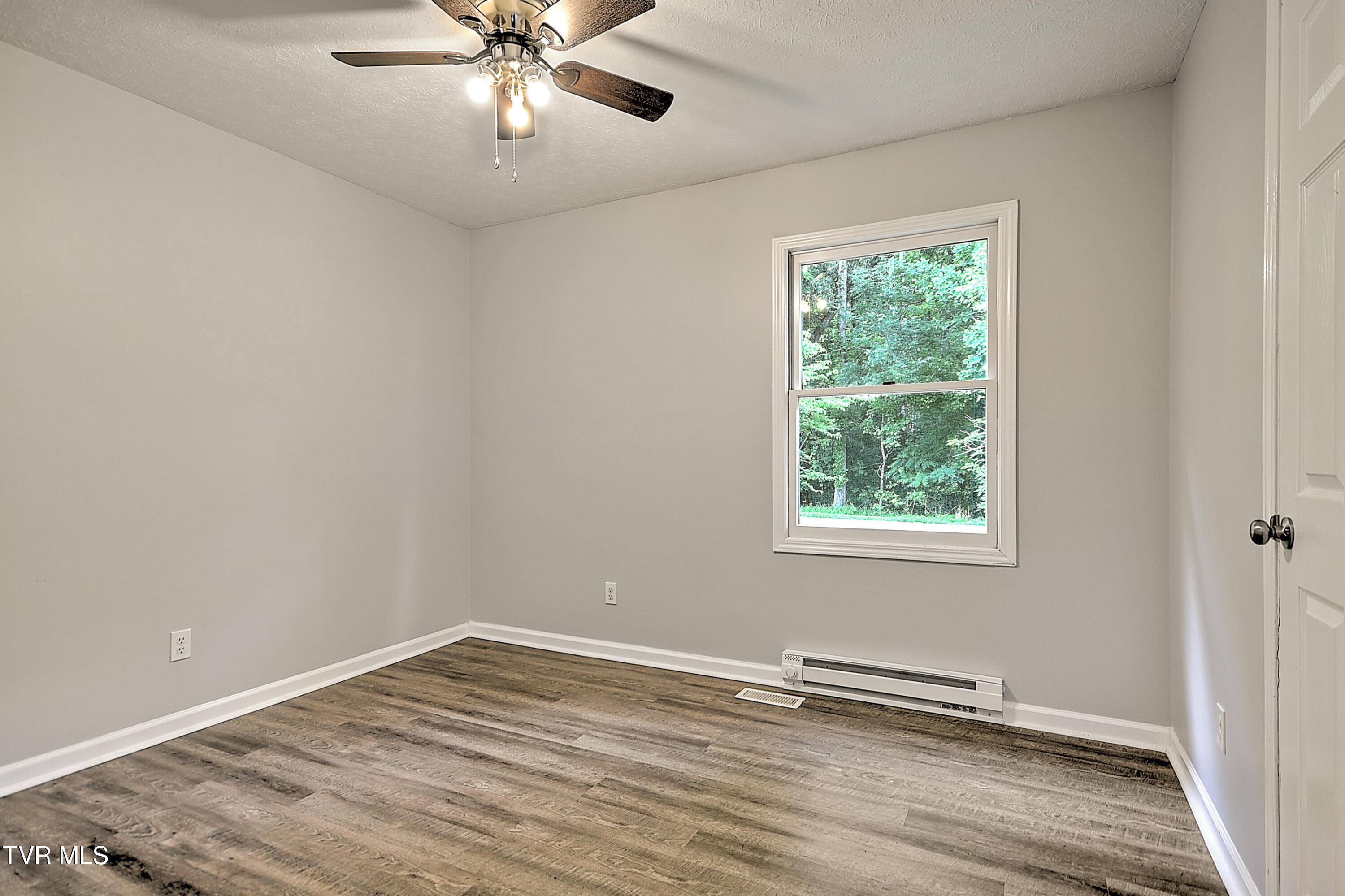 1117 Hunting Hill Road Piney Flats, TN 37686 - Photo 20 of 30 E821931F-F680-4CBC-8AC0-B0ED7A147923